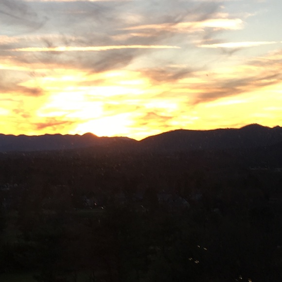 Meet your Posher, Melissa - Picture 1 of 1